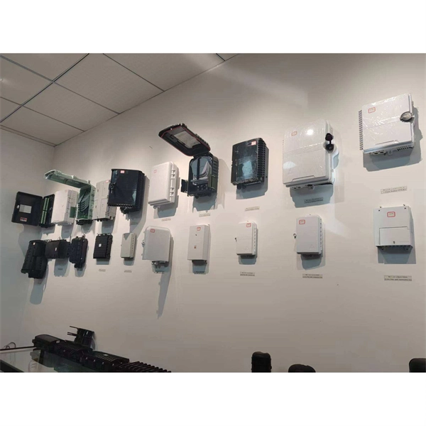 Wall-mounted ONE Integrated Distribution Box