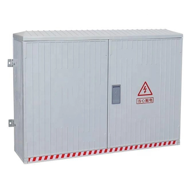 Grounding of the power distribution box of the iron tower